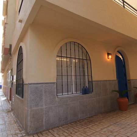 Mara'S Apartments Torremolinos La Mar - Beachfront Tiny House - Bajondillo Экстерьер фото