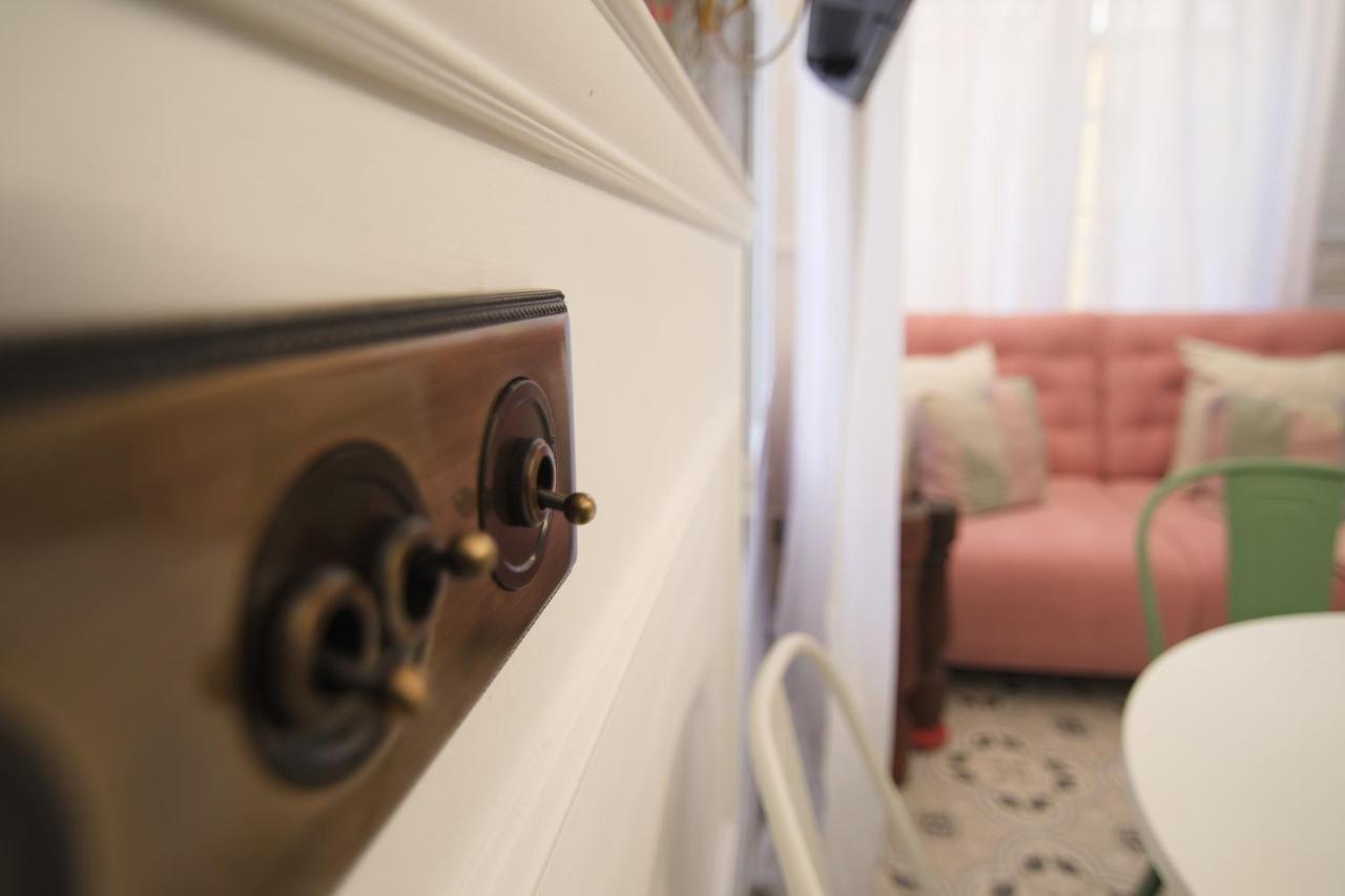 Mara'S Apartments Torremolinos La Mar - Beachfront Tiny House - Bajondillo Экстерьер фото