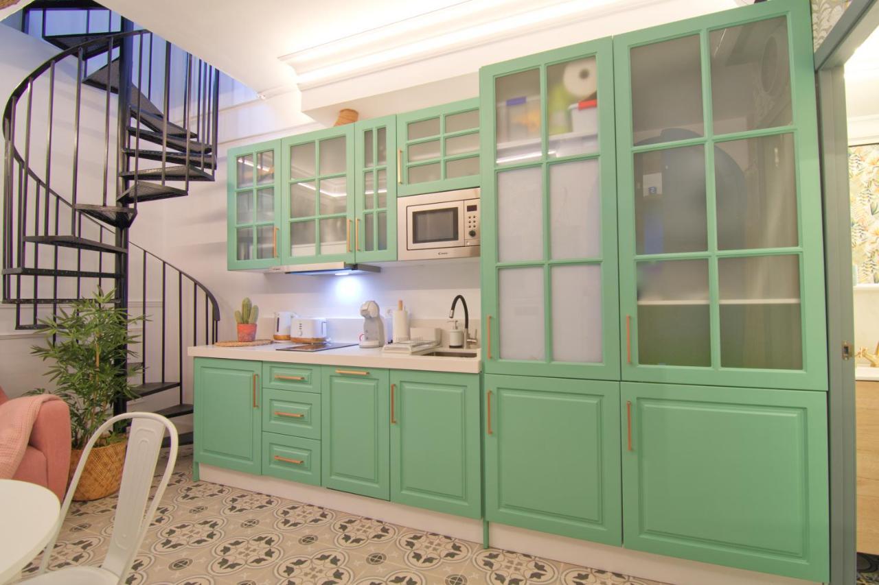 Mara'S Apartments Torremolinos La Mar - Beachfront Tiny House - Bajondillo Экстерьер фото