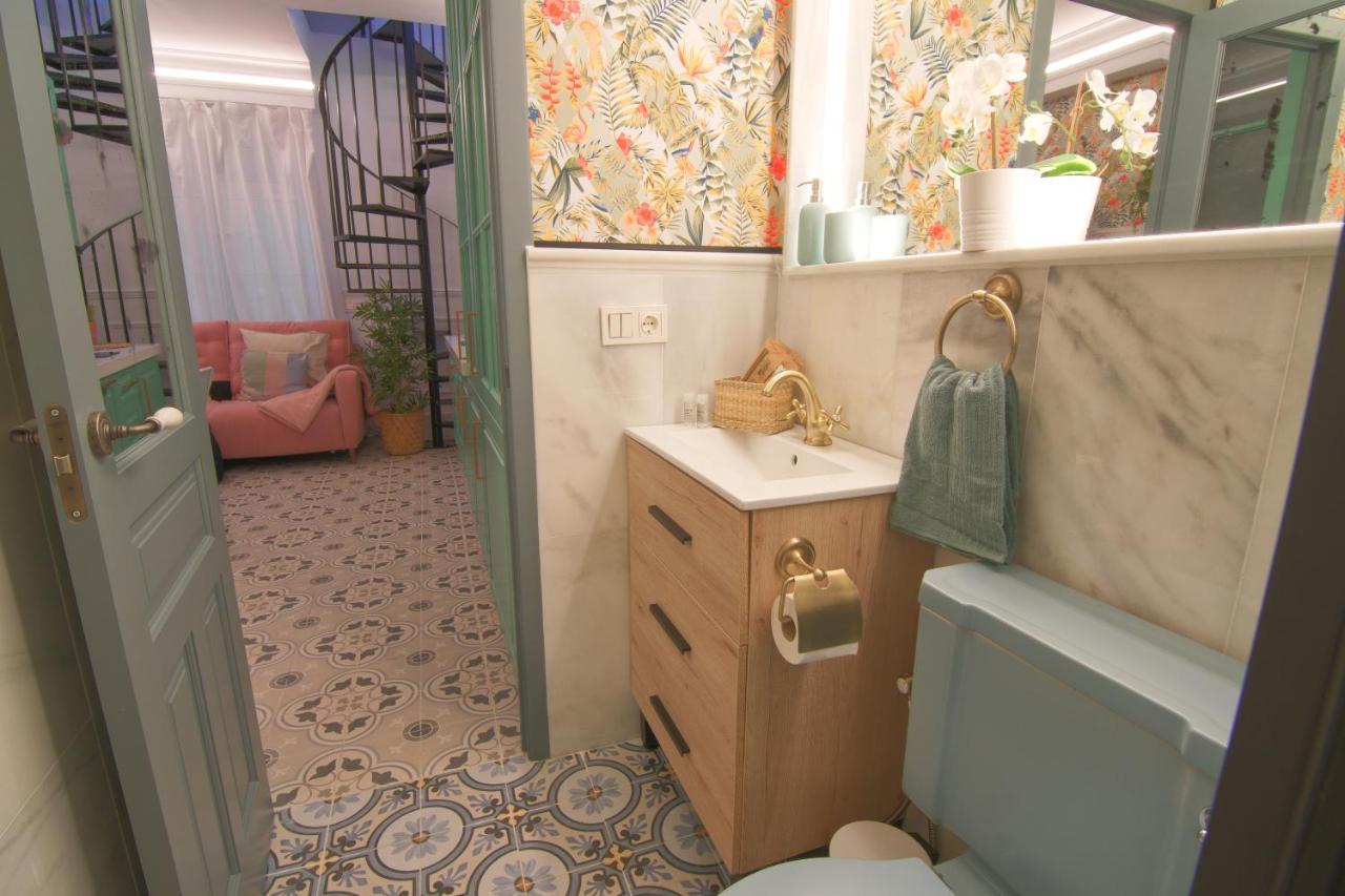 Mara'S Apartments Torremolinos La Mar - Beachfront Tiny House - Bajondillo Экстерьер фото