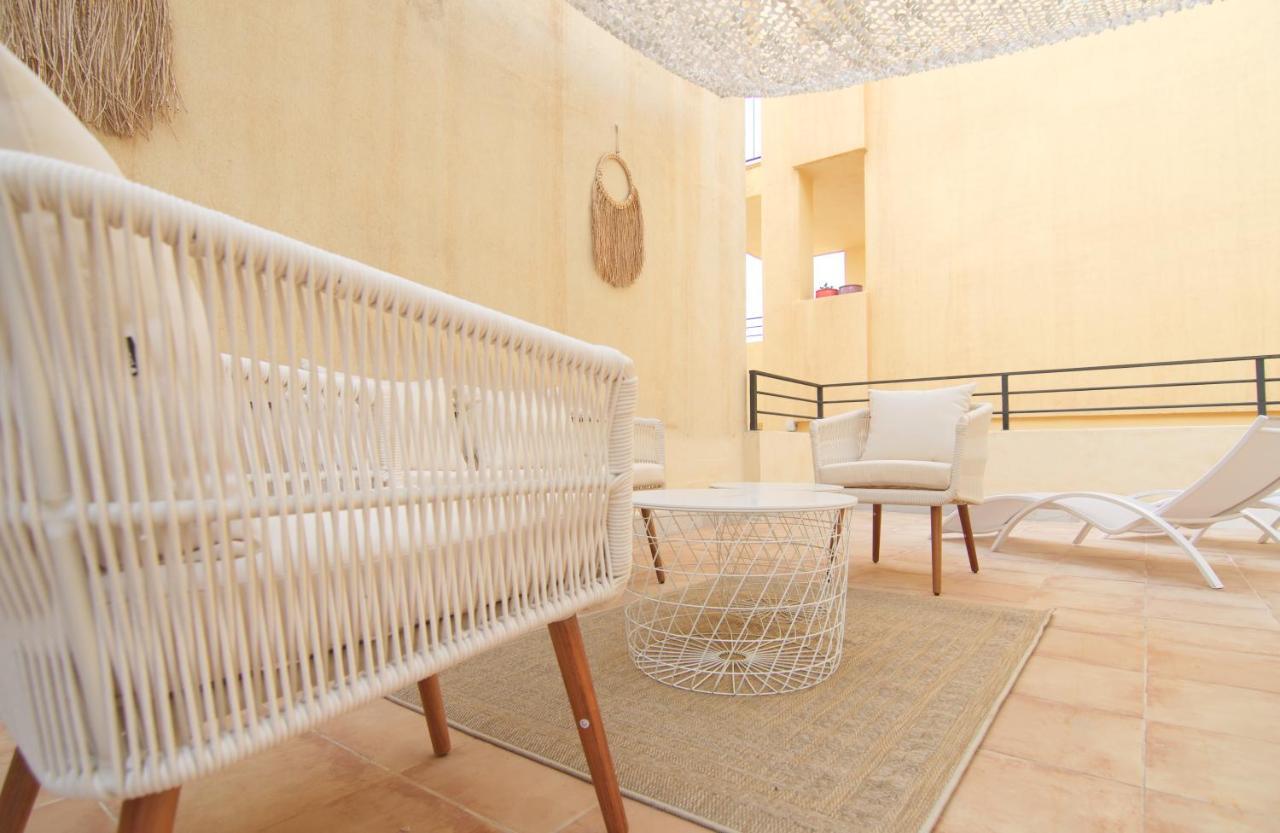 Mara'S Apartments Torremolinos La Mar - Beachfront Tiny House - Bajondillo Экстерьер фото
