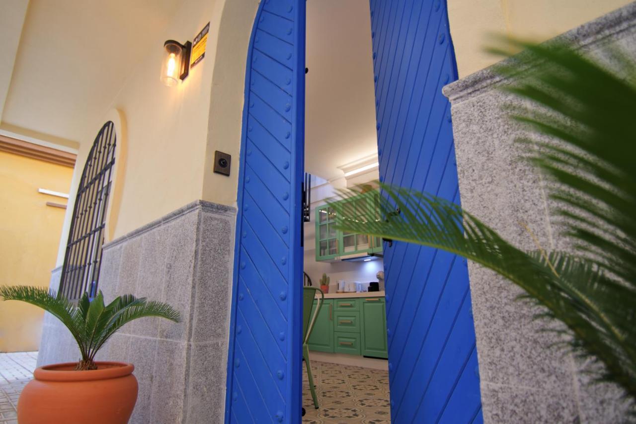 Mara'S Apartments Torremolinos La Mar - Beachfront Tiny House - Bajondillo Экстерьер фото